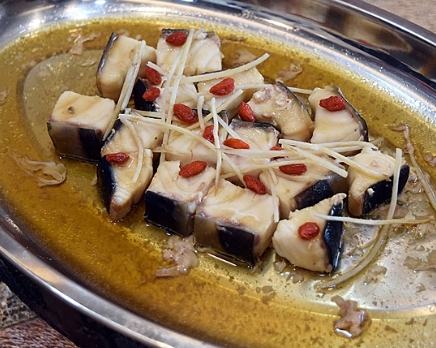 鱘龍魚料理
